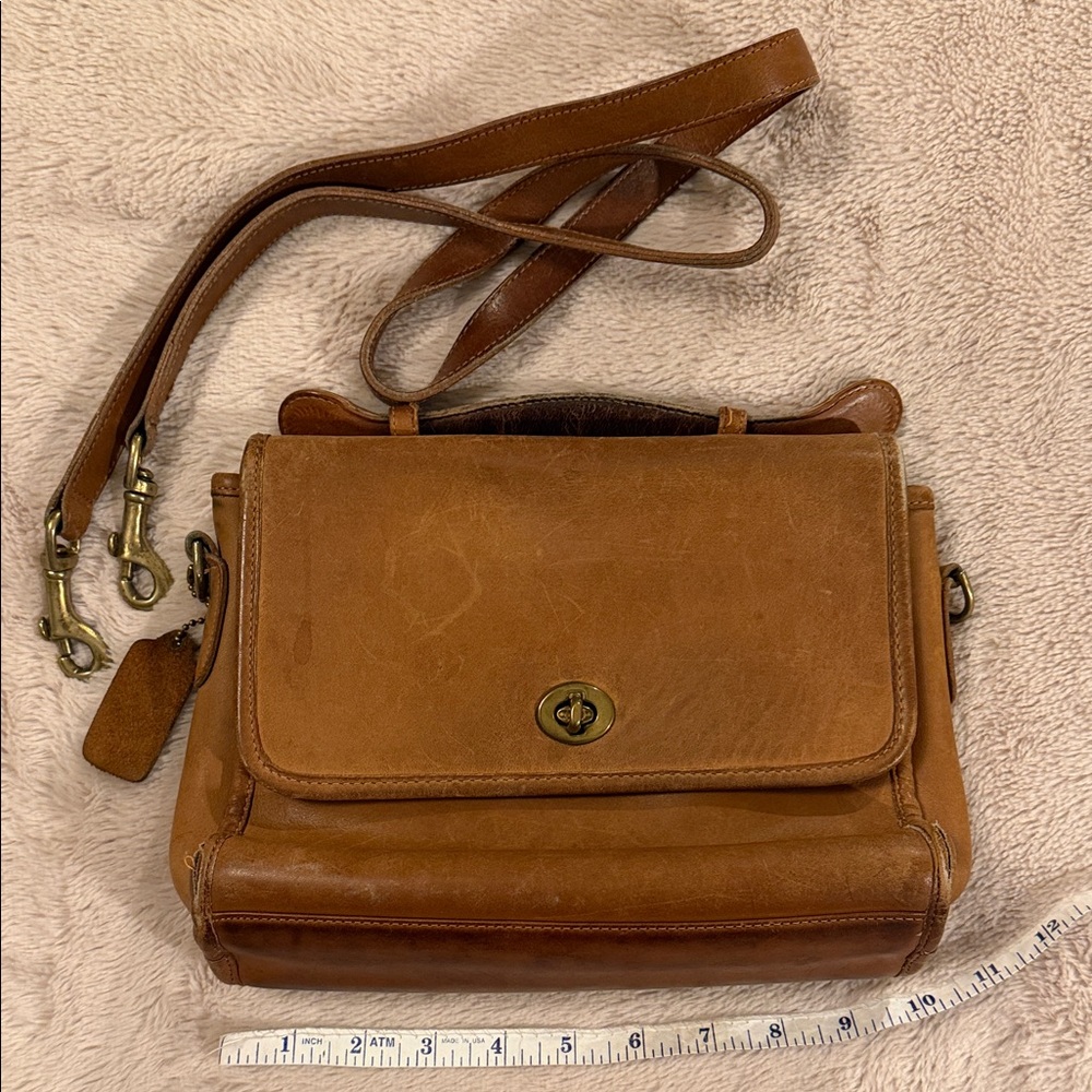 Coach Tan Leather Turnlock Court Bag #9870